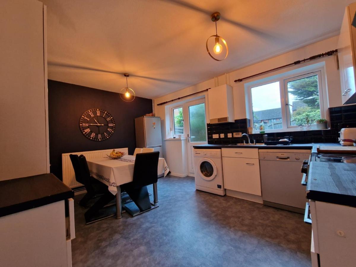 Nice Living Serviced Accommodations 7 Rugby Exteriör bild